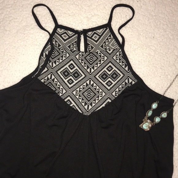 Maurice’s Black Aztec Print Flowy Cami Medium - Picture 2 of 3
